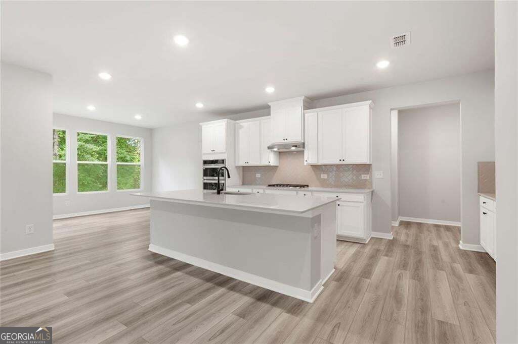 405 Amberleaf Cove Property Photo 8