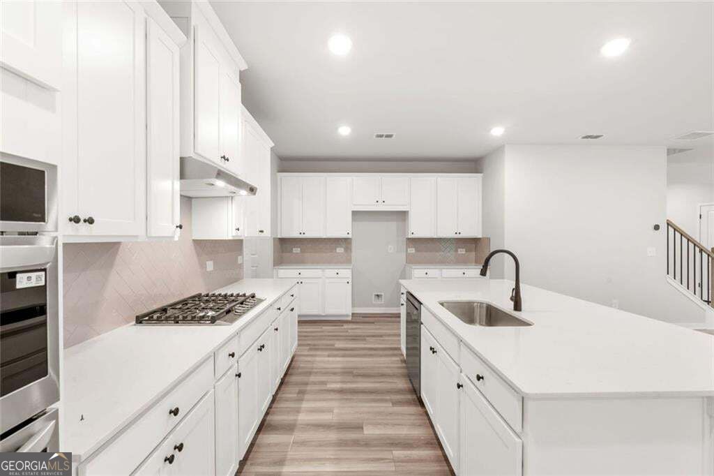 405 Amberleaf Cove Property Photo 10
