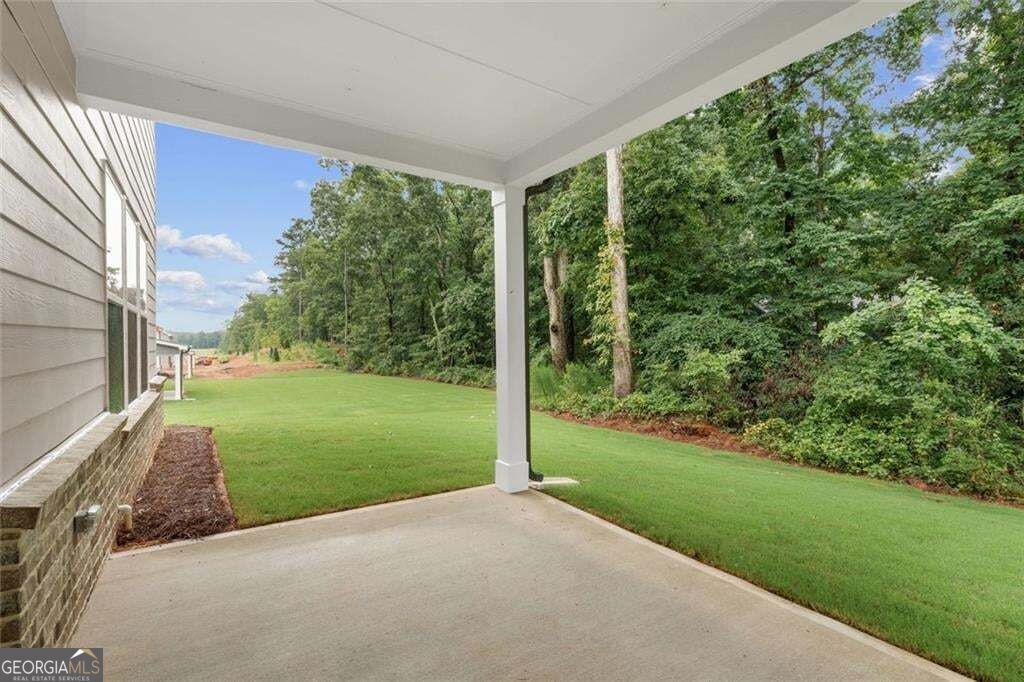 405 Amberleaf Cove Property Photo 28