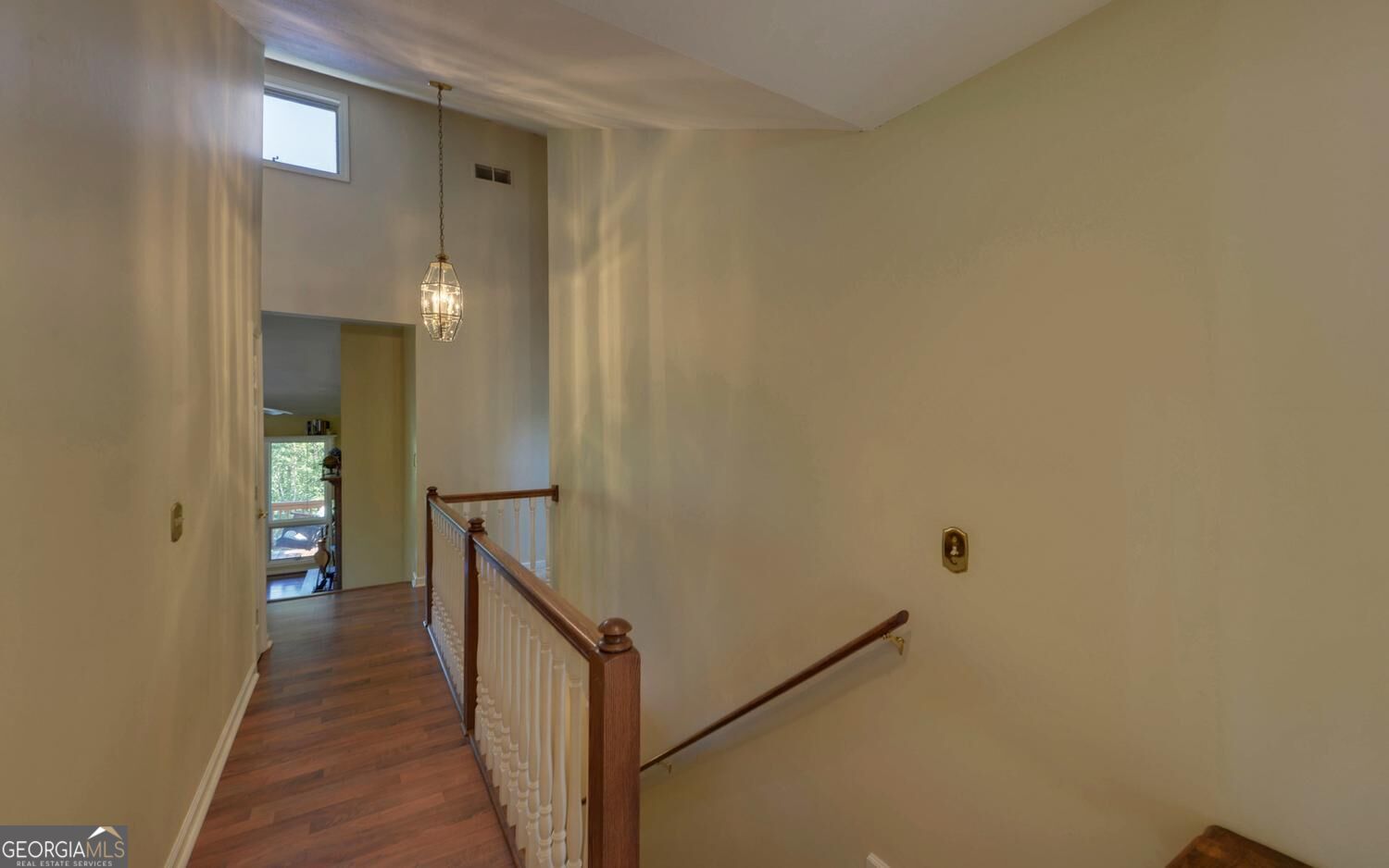 447 Emerald Ridge Property Photo 5