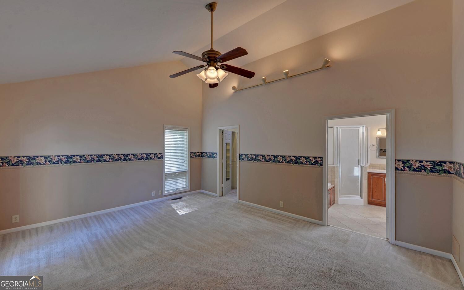 447 Emerald Ridge Property Photo 20