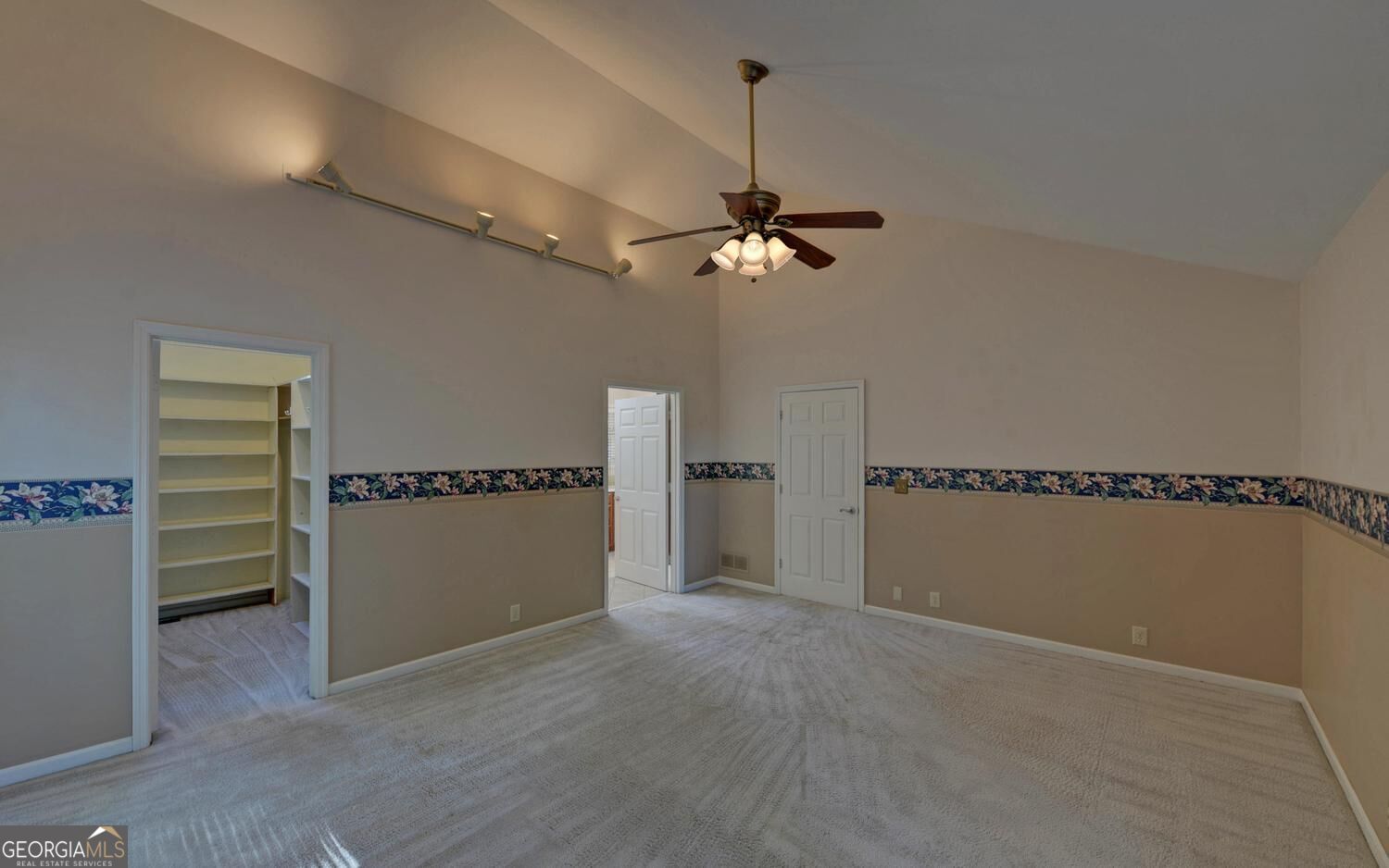 447 Emerald Ridge Property Photo 21