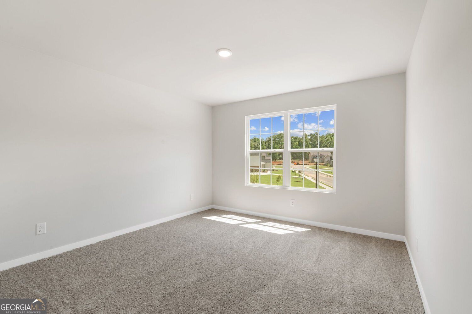 401 Amberleaf Cove Property Photo 21