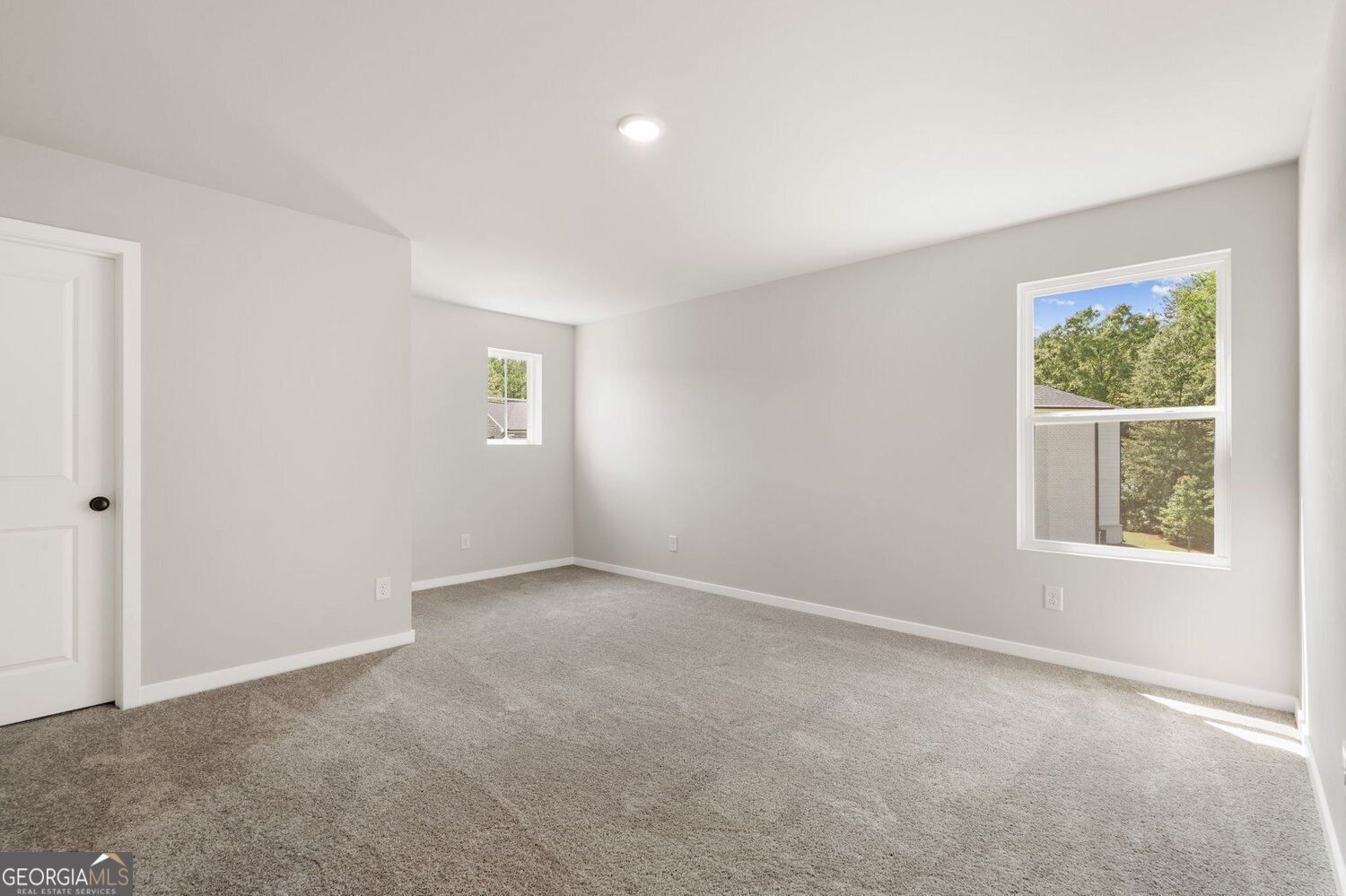 401 Amberleaf Cove Property Photo 24