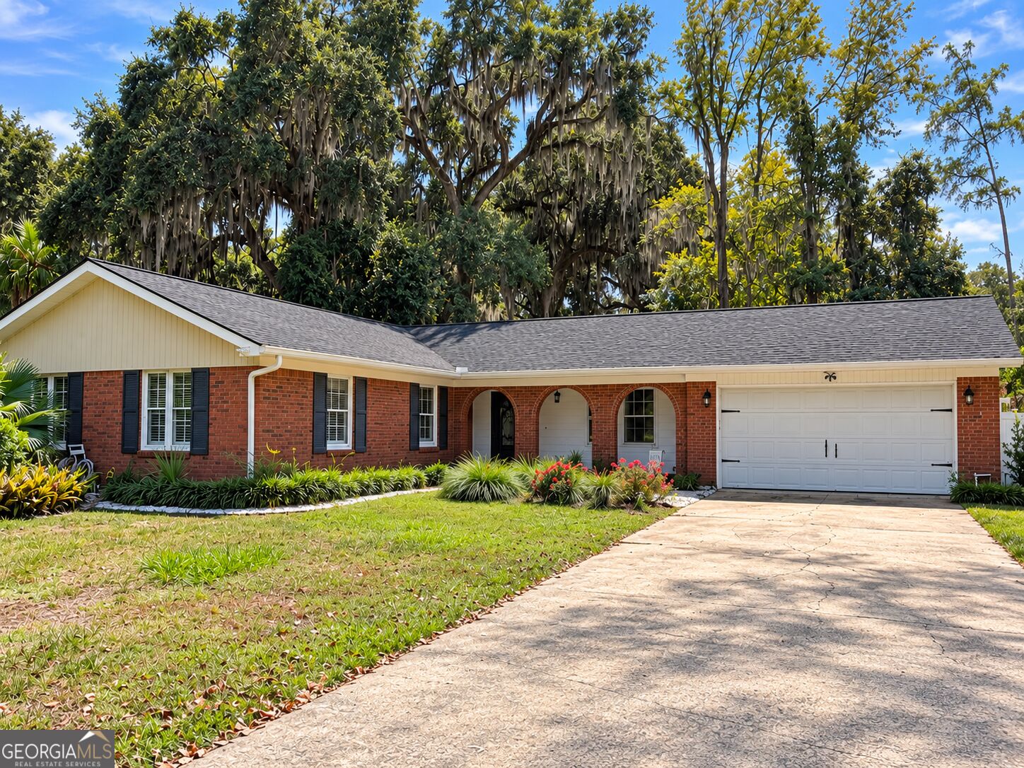 132 Belle Point Parkway Property Photo 1
