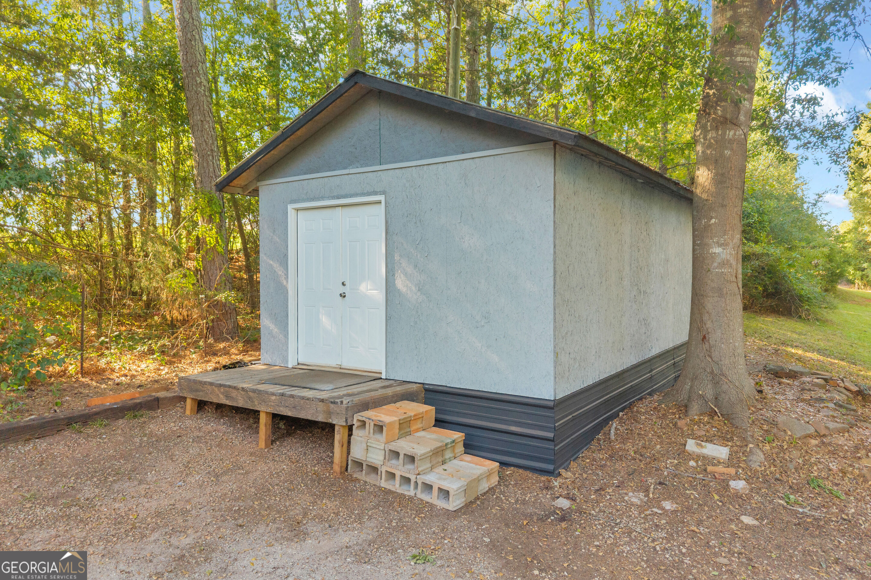 367 Griffin Road Property Photo 32
