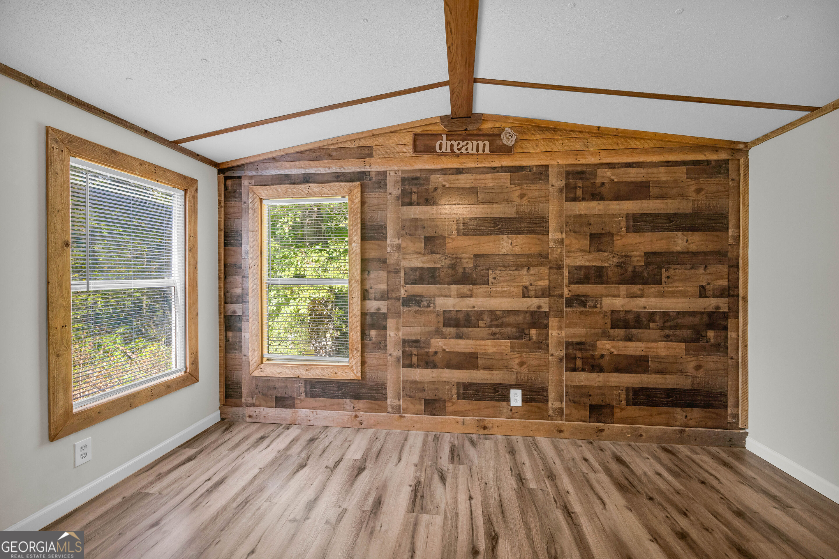 367 Griffin Road Property Photo 54