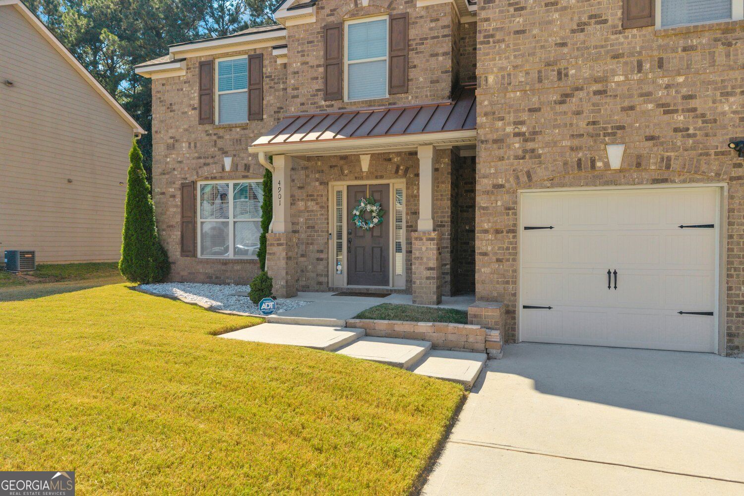 4901 Locherby Drive Property Photo 2