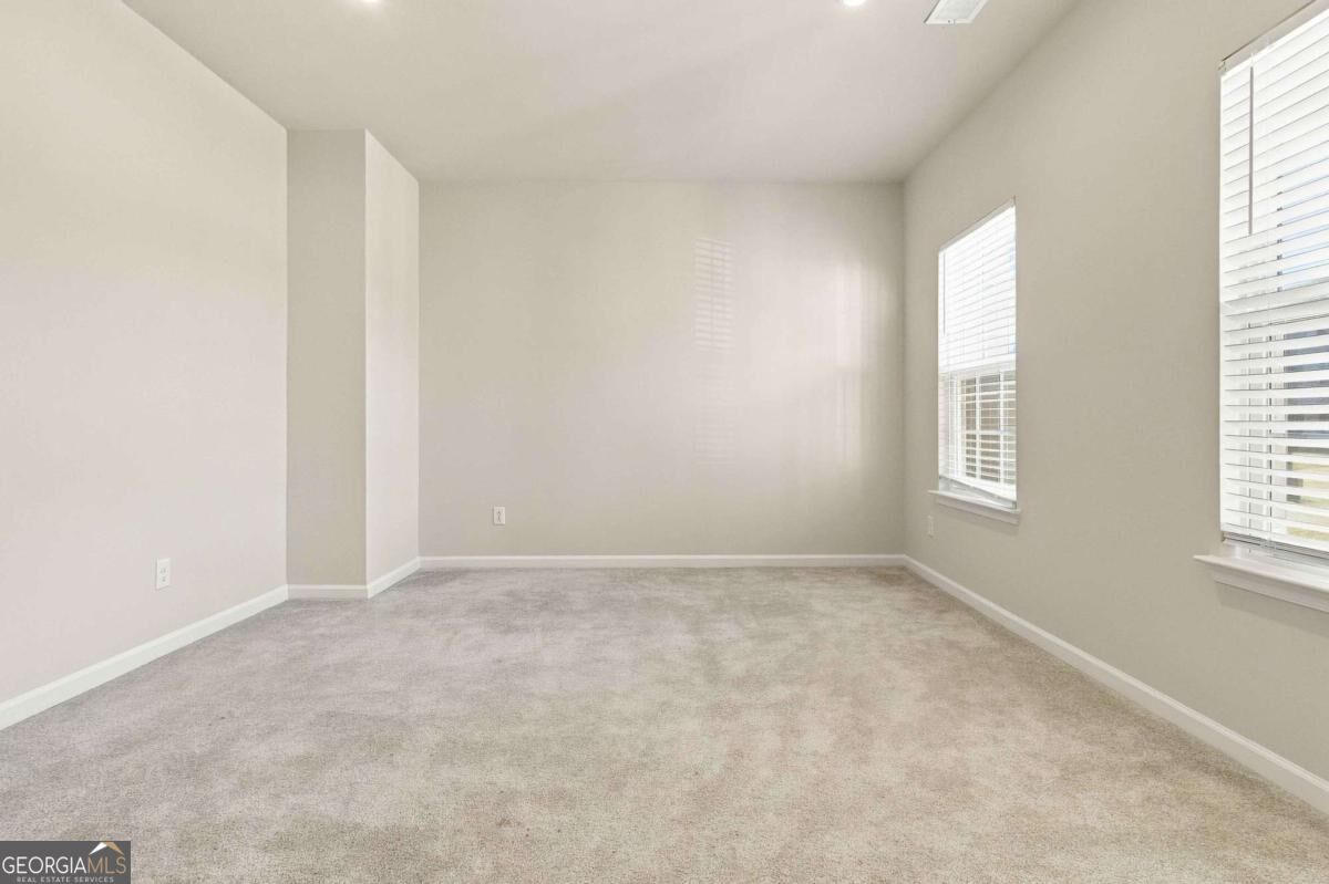 140 Marchmont Drive Property Photo 10