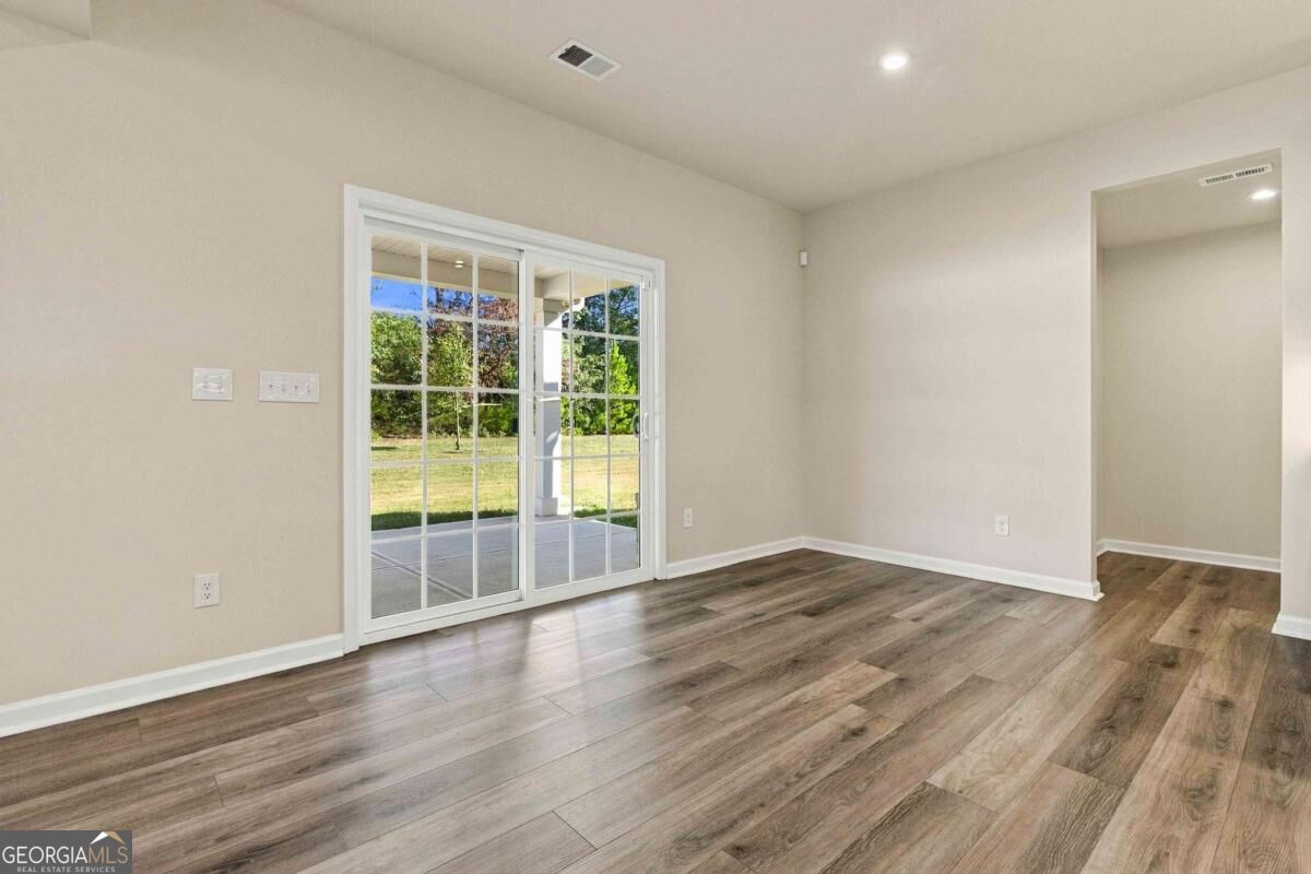 140 Marchmont Drive Property Photo 14