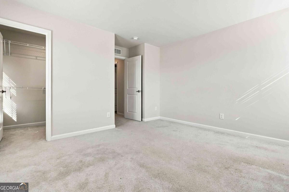 140 Marchmont Drive Property Photo 32