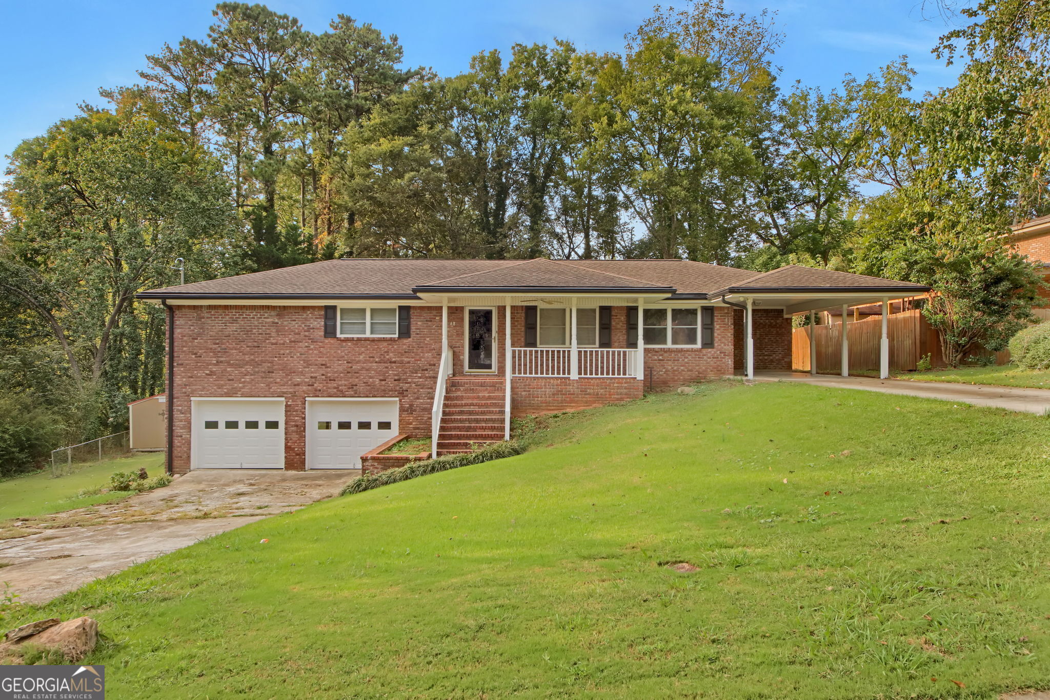 68 Christine Drive Property Photo 2