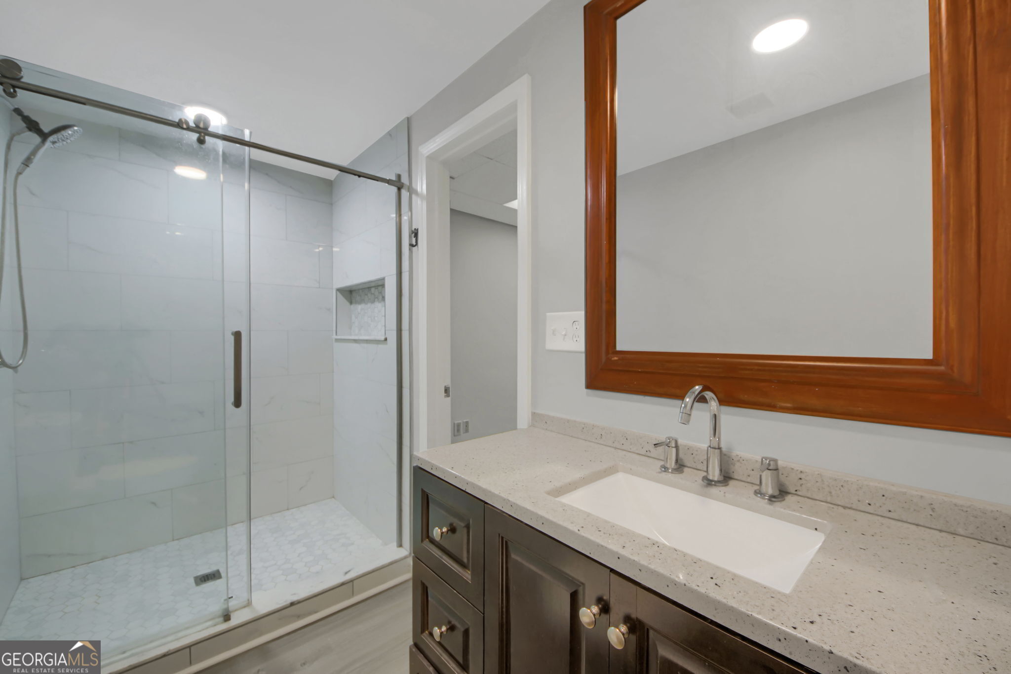 68 Christine Drive Property Photo 24