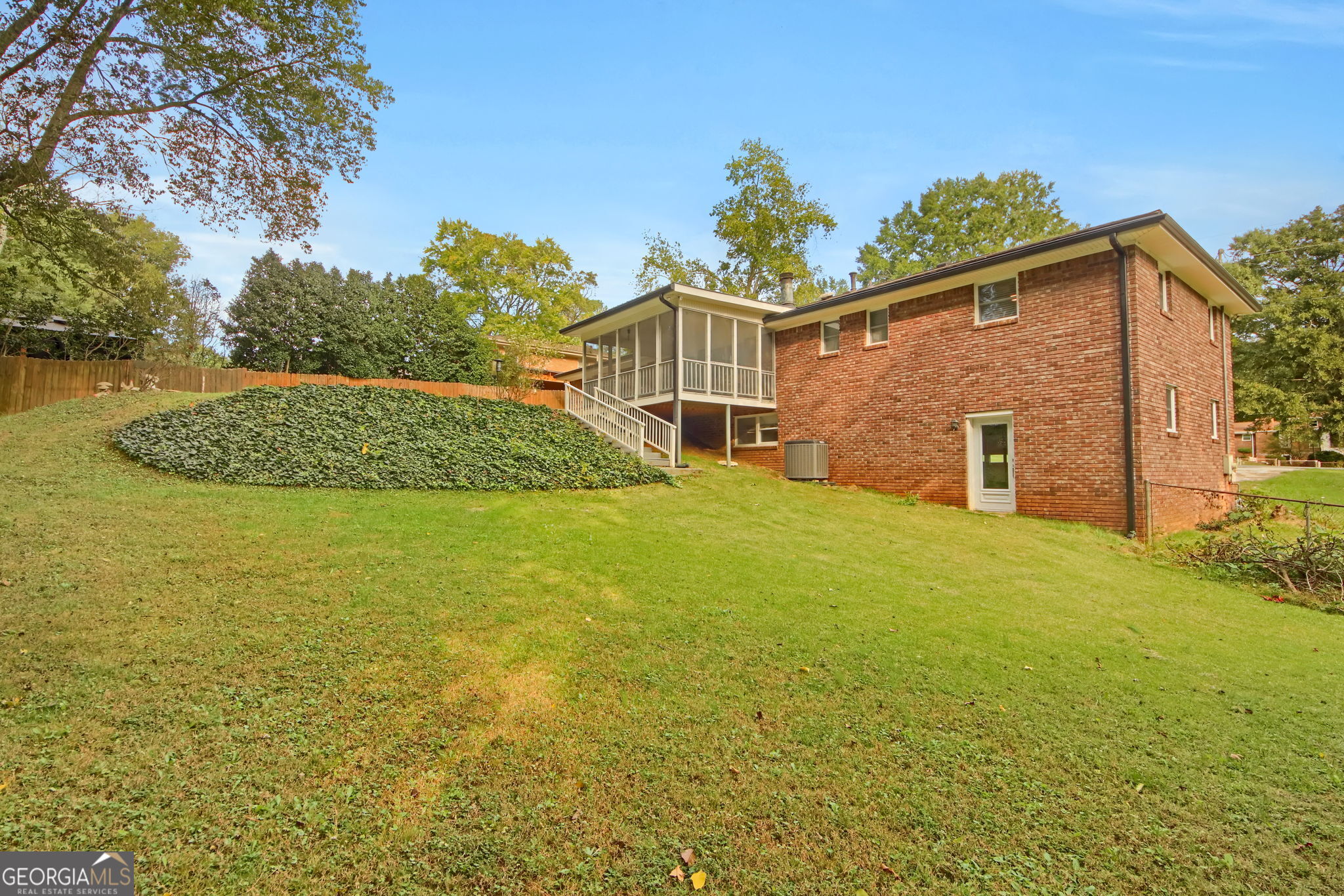 68 Christine Drive Property Photo 28