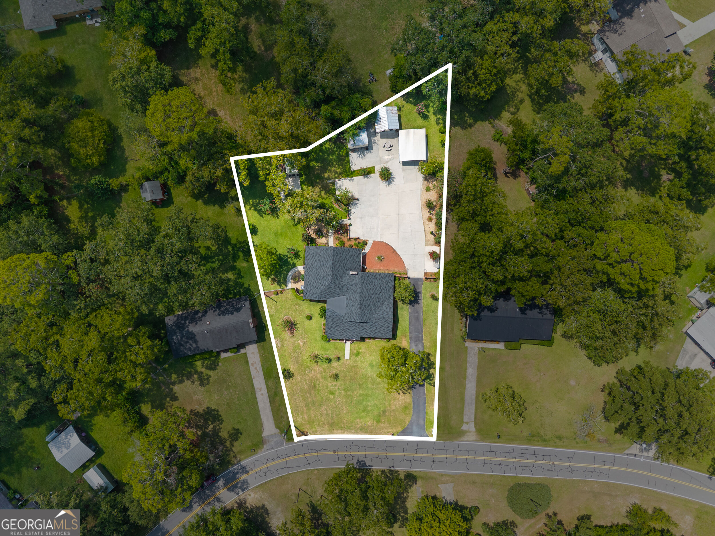 104 Irwin Drive Property Photo 4