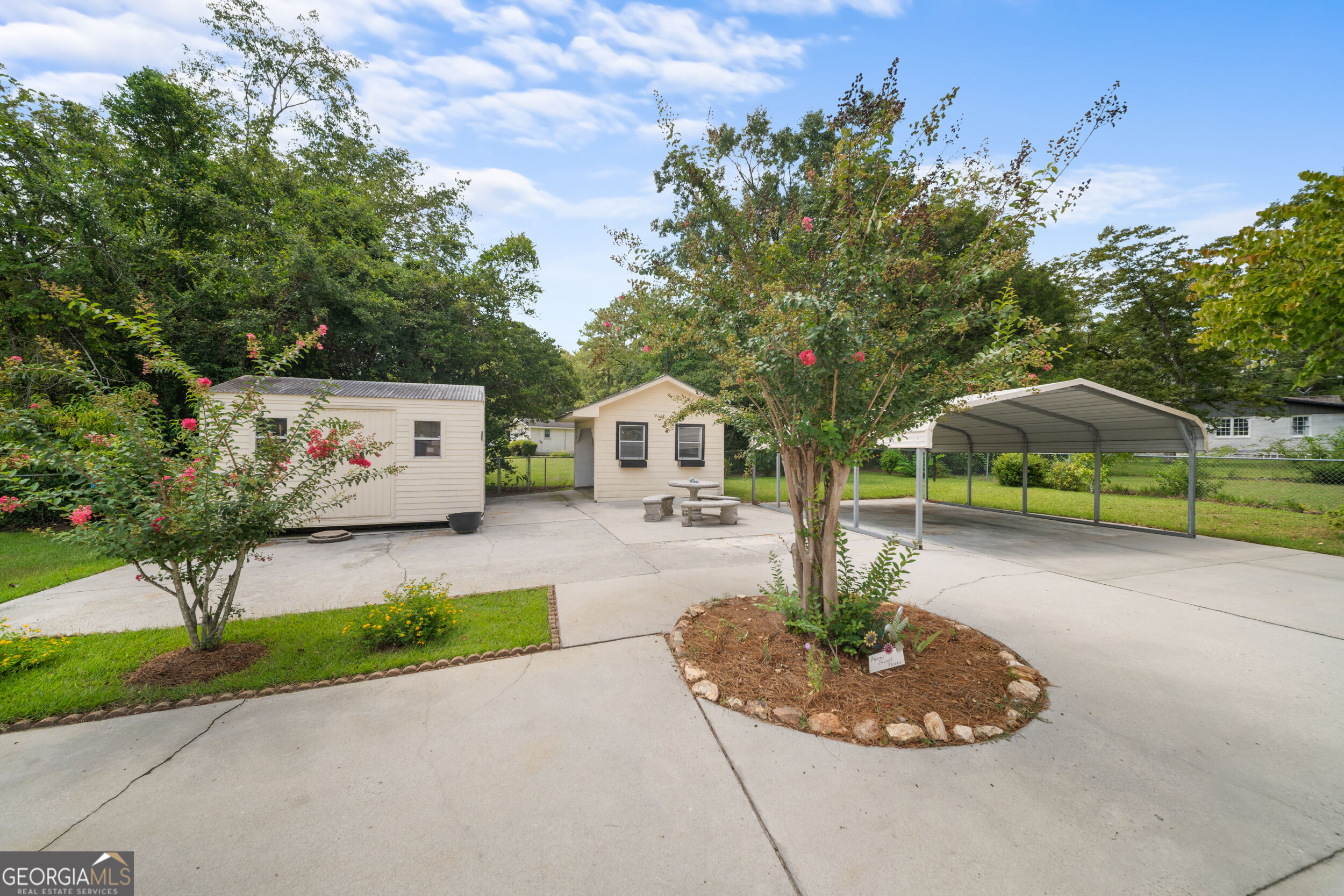 104 Irwin Drive Property Photo 7
