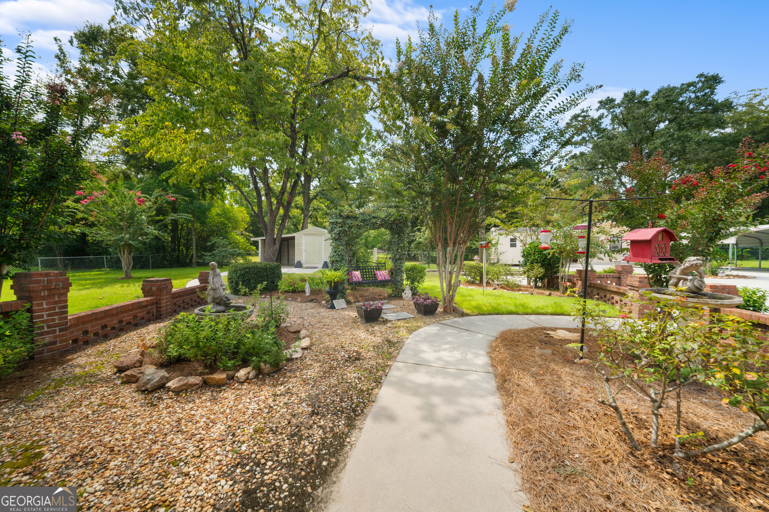 104 Irwin Drive Property Photo 8