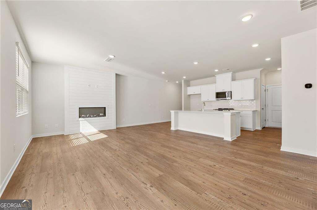 7266 Sherwood Square Drive # 15 Property Photo 7