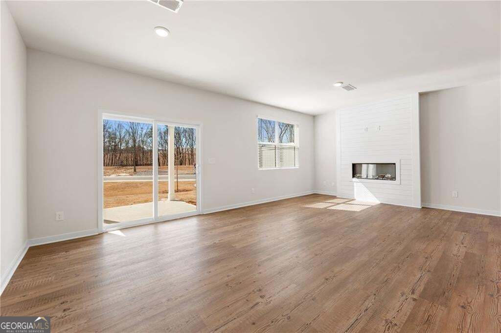 7266 Sherwood Square Drive # 15 Property Photo 8