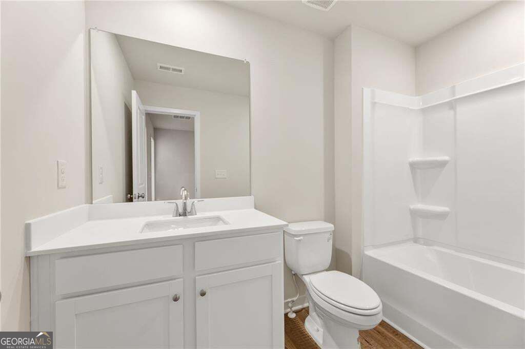 7266 Sherwood Square Drive # 15 Property Photo 16