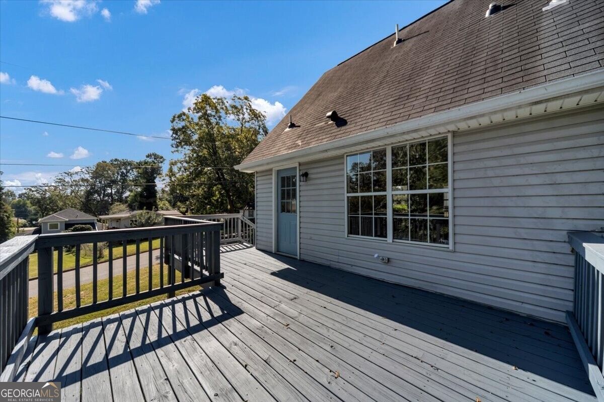 737 Carlton Street Se Property Photo 25