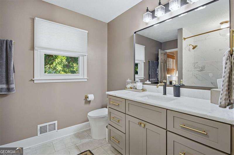 669 Foxcliffe Court Se Property Photo 16