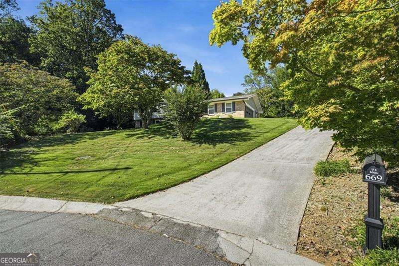 669 Foxcliffe Court Se Property Photo 31