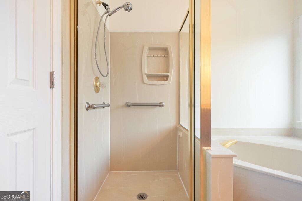 1200 Fenmore Hall Property Photo 33