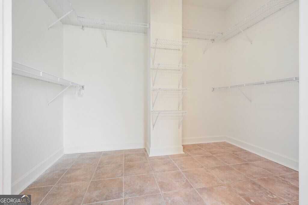 1200 Fenmore Hall Property Photo 36