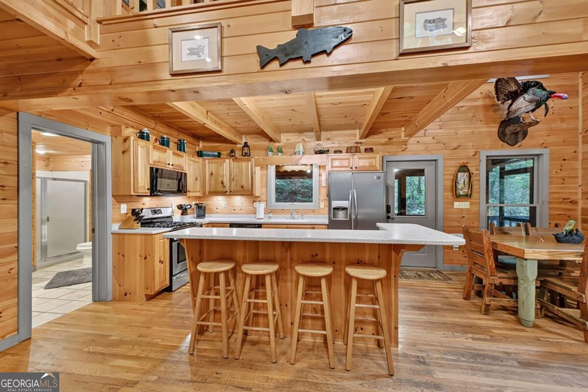 381 Icy Lane Property Photo 15