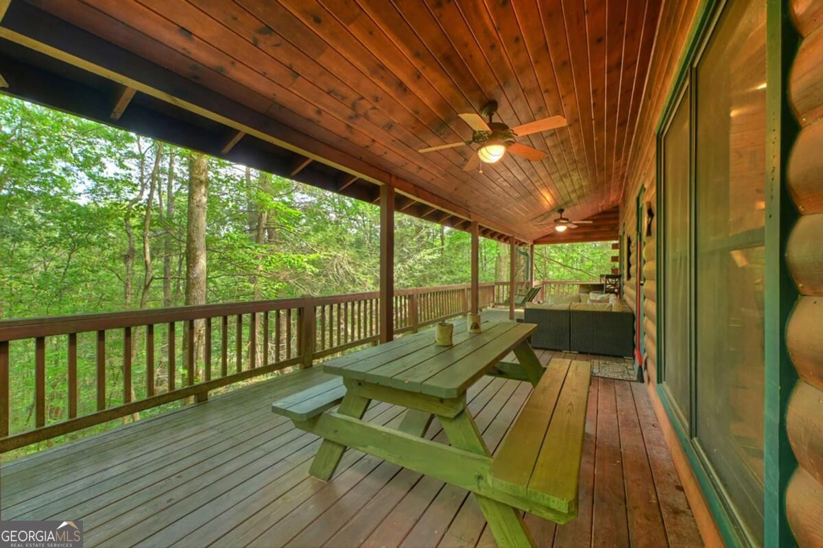381 Icy Lane Property Photo 20