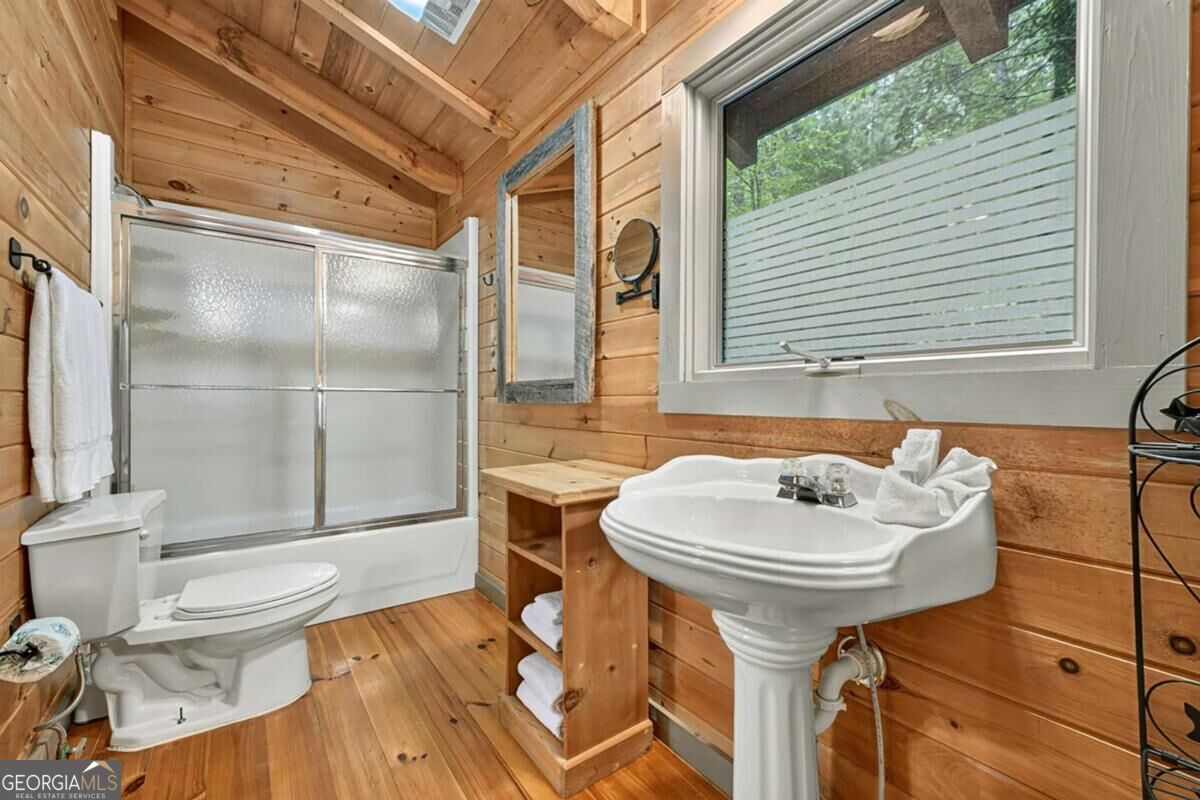 381 Icy Lane Property Photo 39