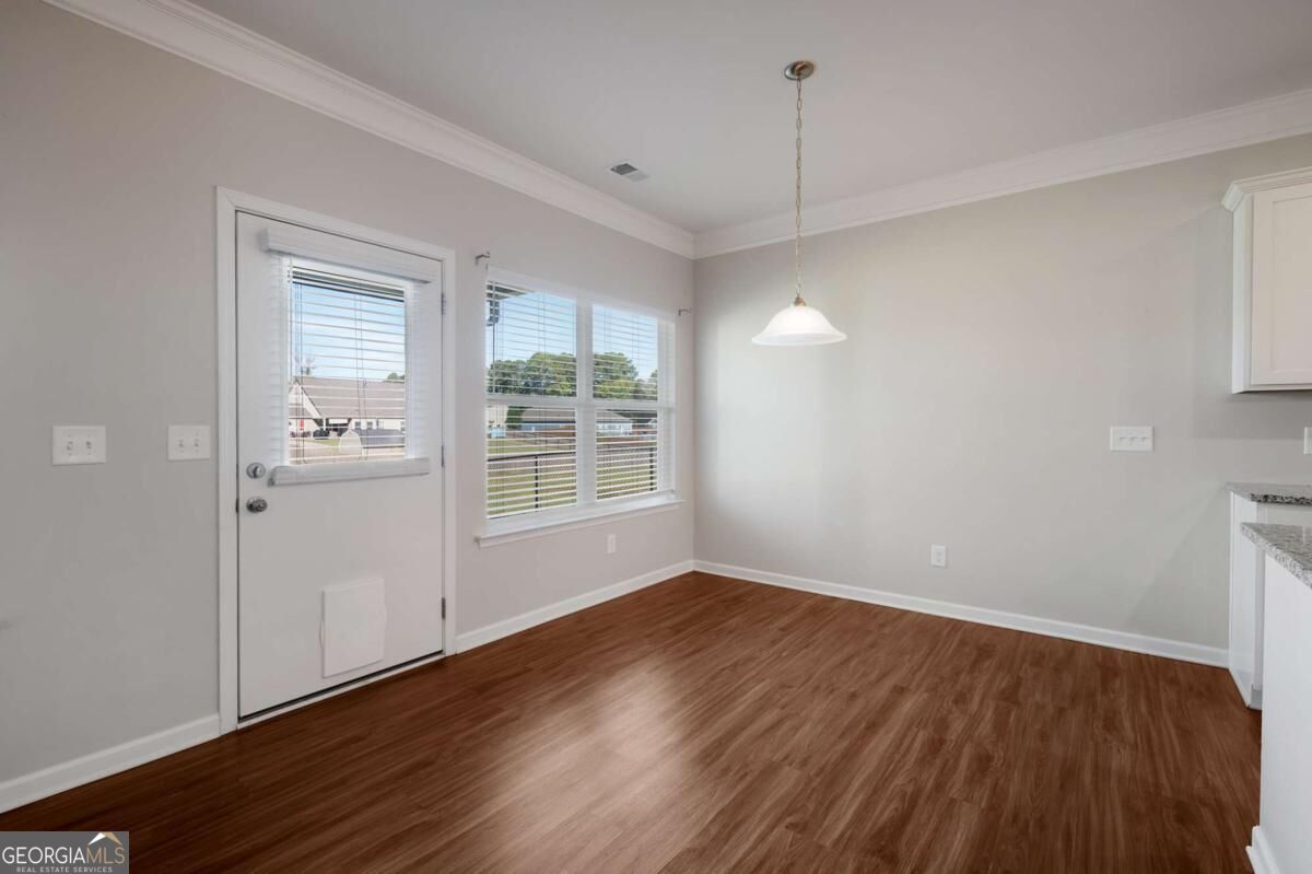304 Benstone Drive Ne Property Photo 24