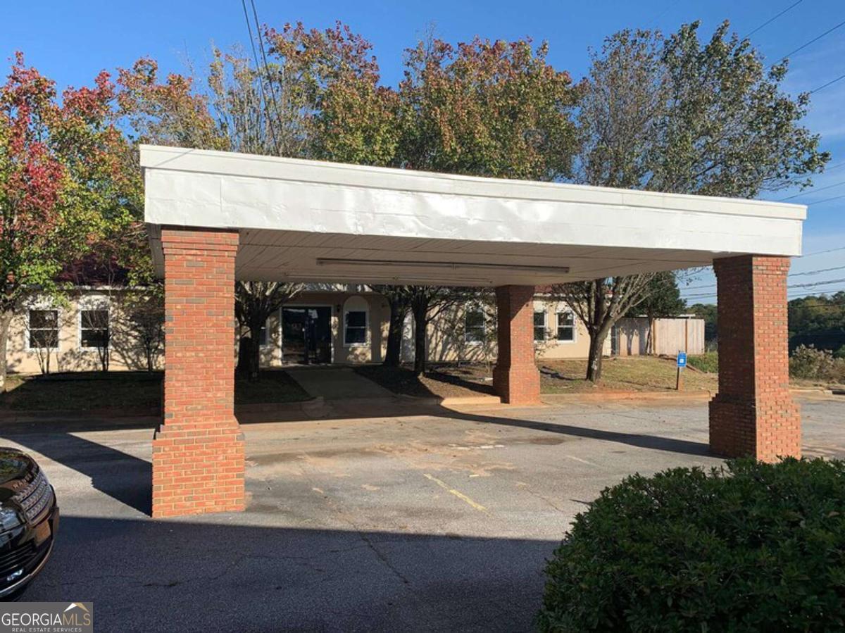 3180 Atlanta Highway Property Photo 2