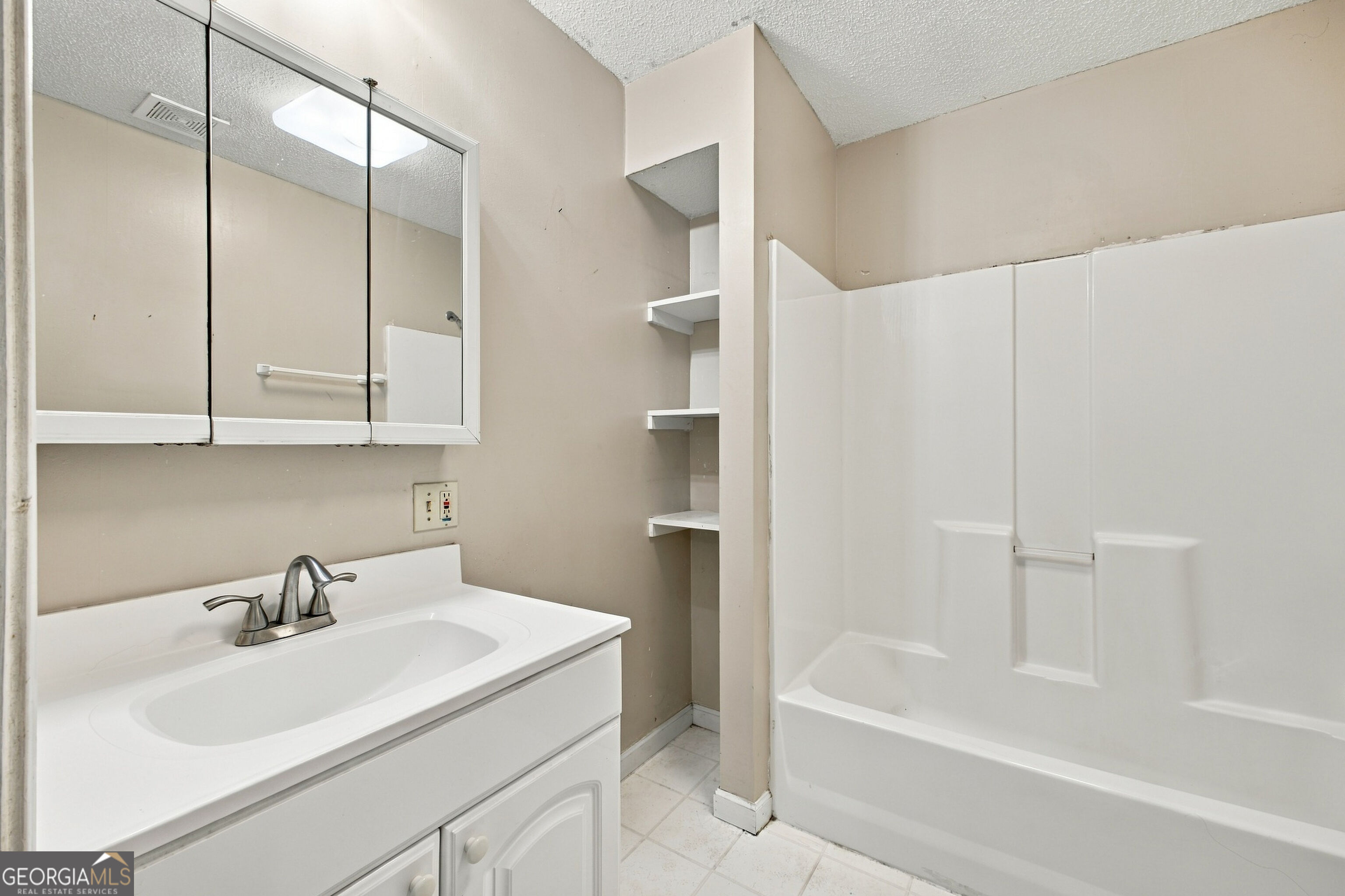 3 Doncaster Drive Ne Property Photo 17