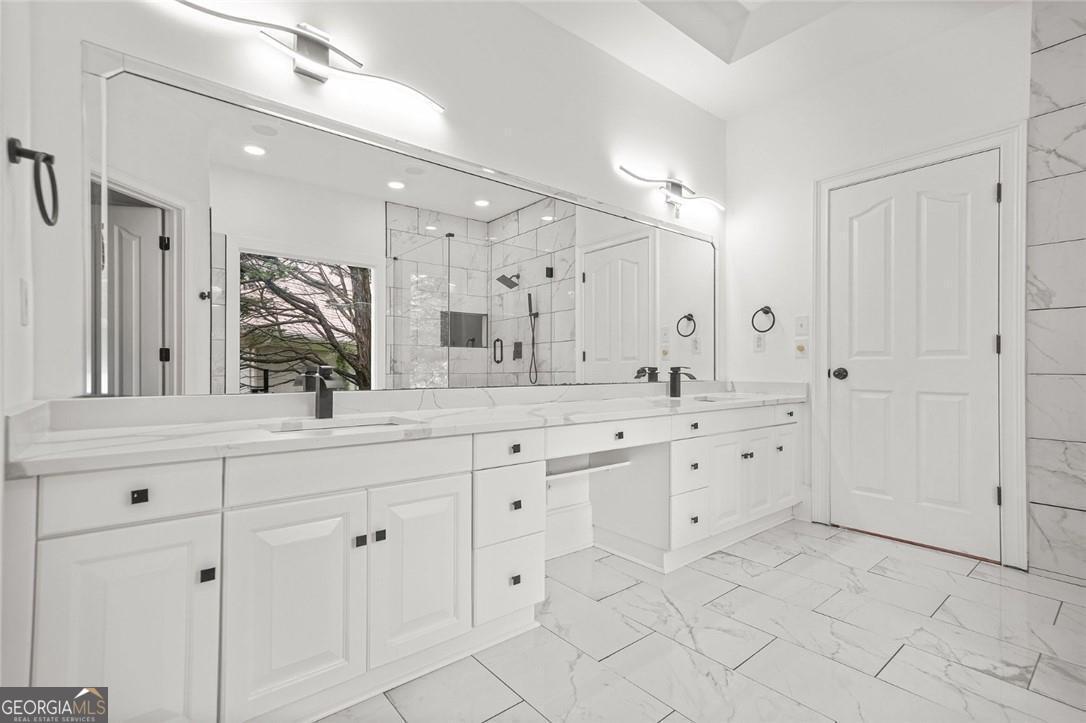 110 Glen Eagle Way Property Photo 7