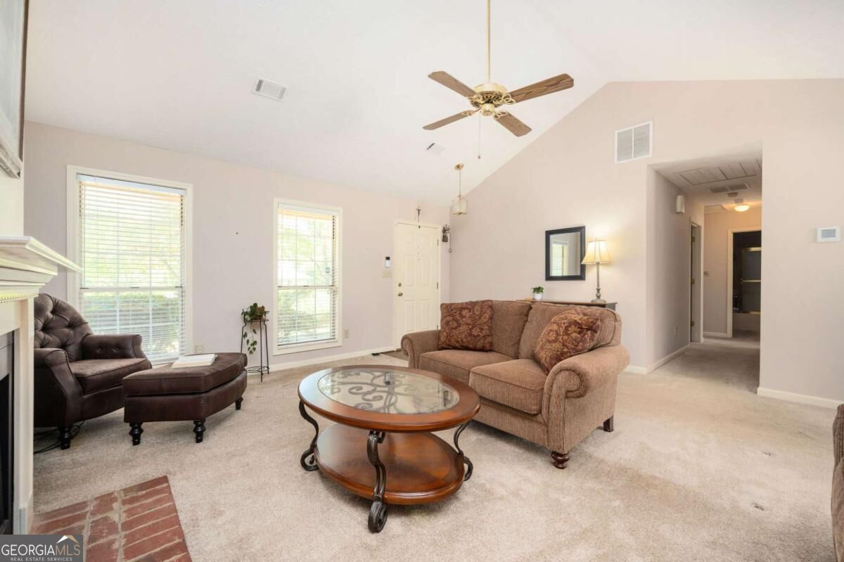 4015 Paloverde Drive Nw Property Photo 12