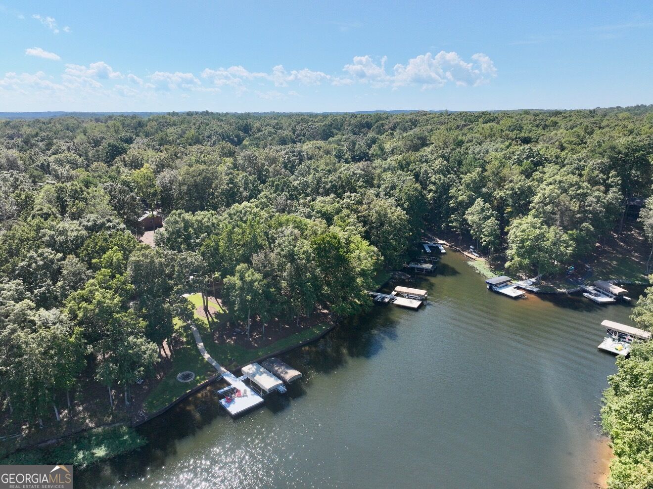 415 Long Shoals Drive Property Photo 8