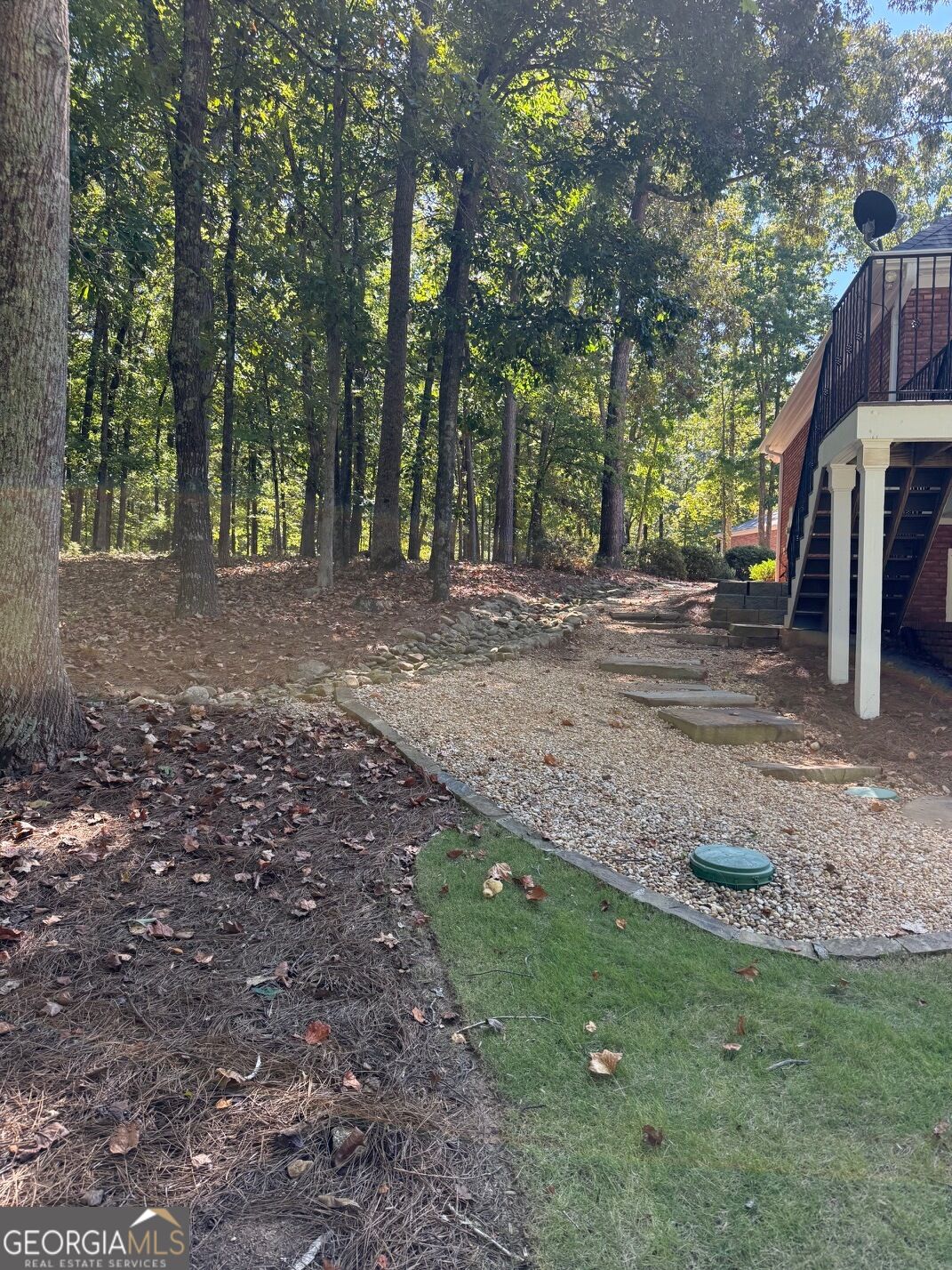 415 Long Shoals Drive Property Photo 20