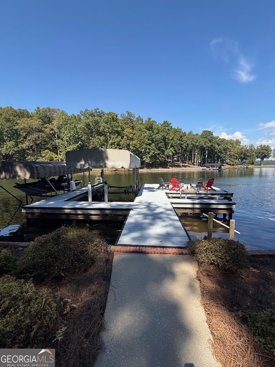 415 Long Shoals Drive Property Photo 28