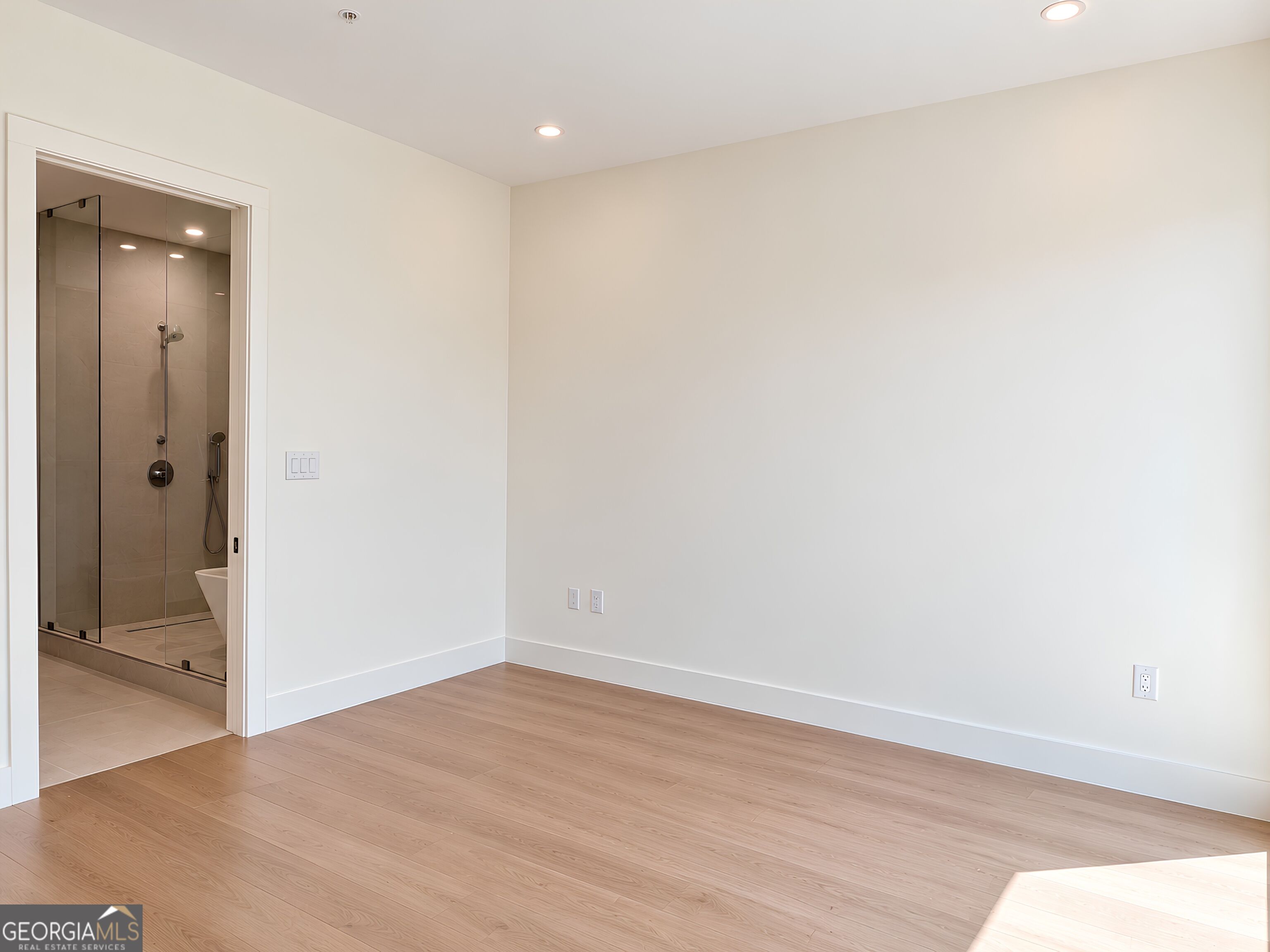 318 Sandy Springs Circle # 270 Property Photo 16