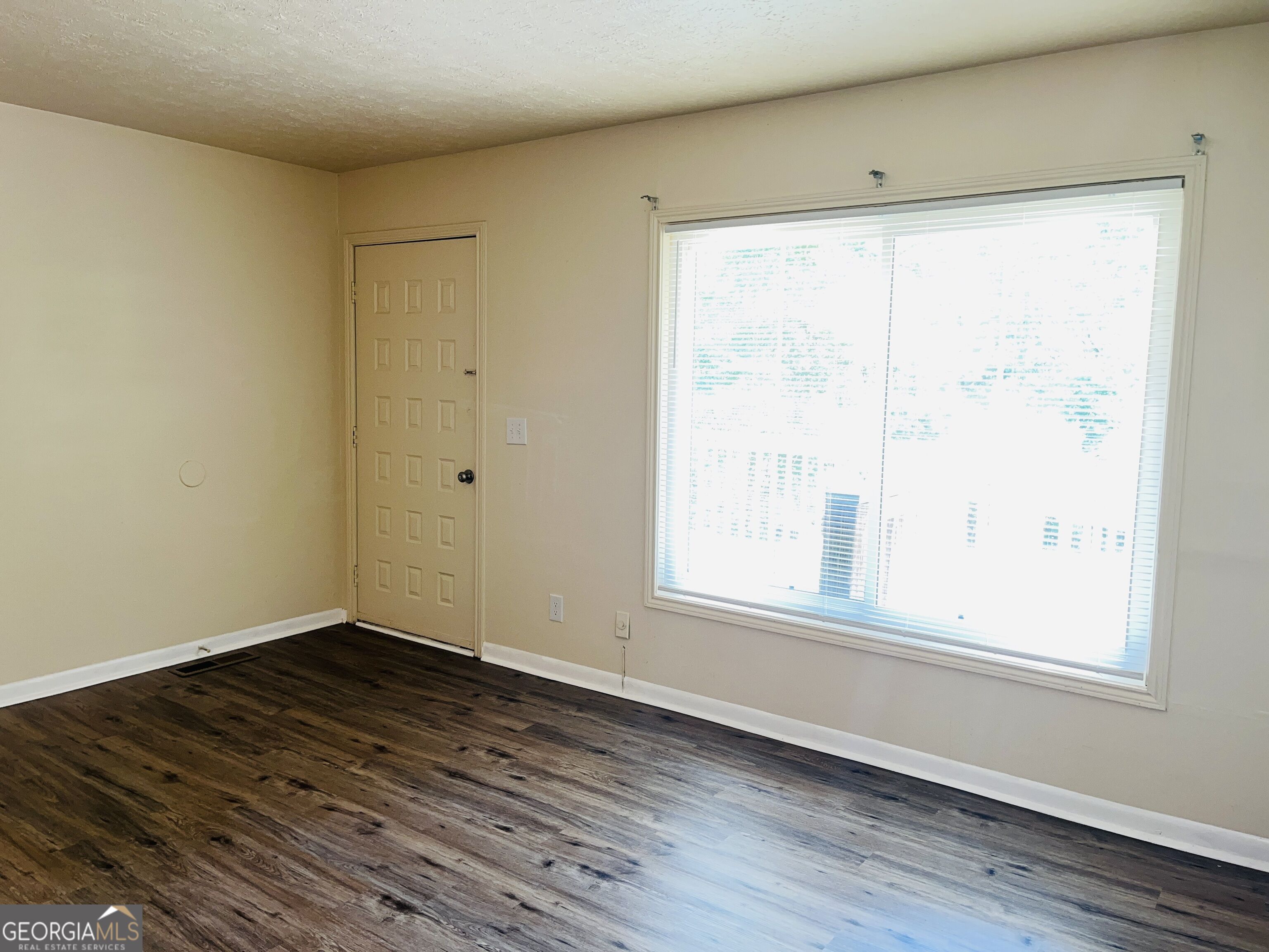 45 Westgate Drive # 6 Property Photo 16