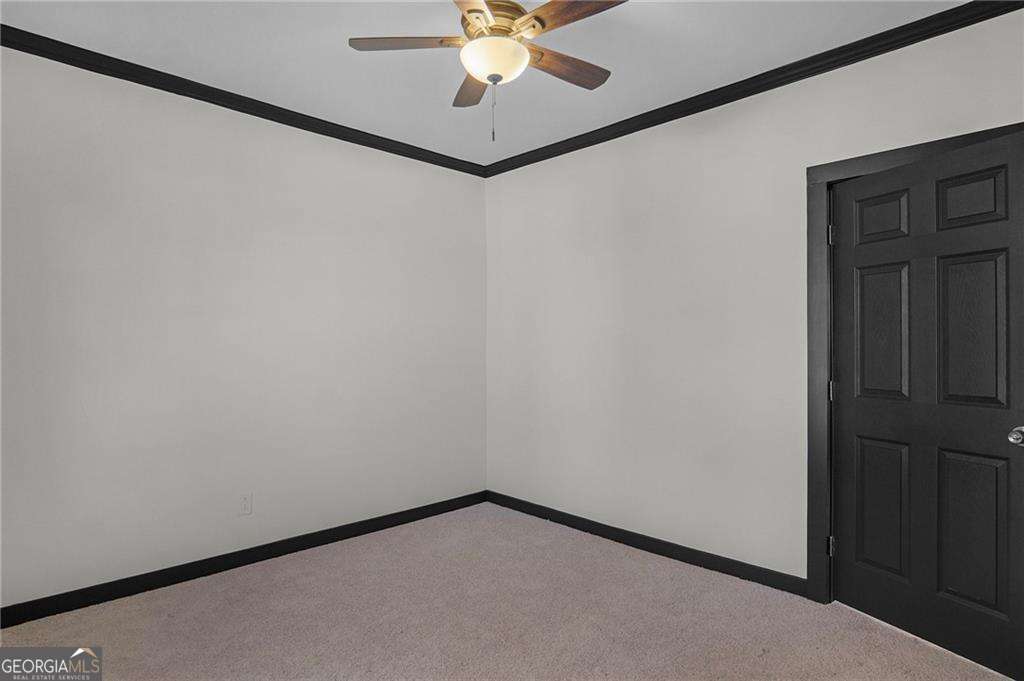 391 S Bend Avenue Se Property Photo 7