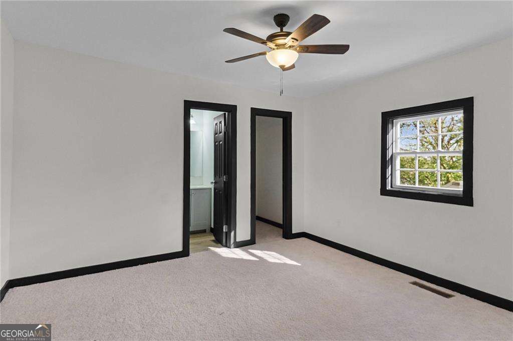 391 S Bend Avenue Se Property Photo 10