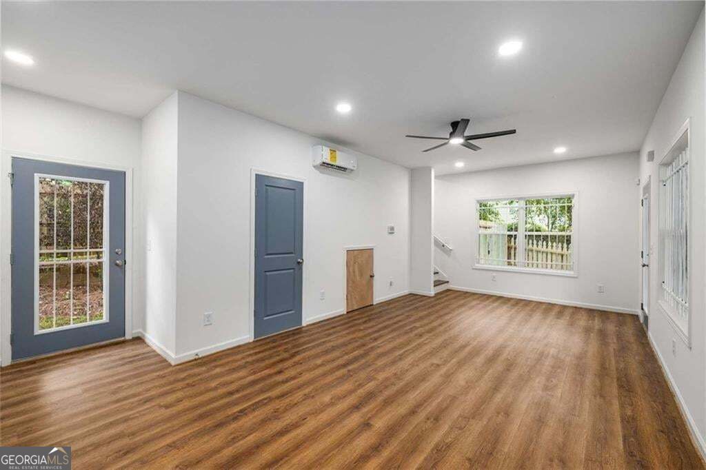 1631 Burton Street Se Property Photo 6