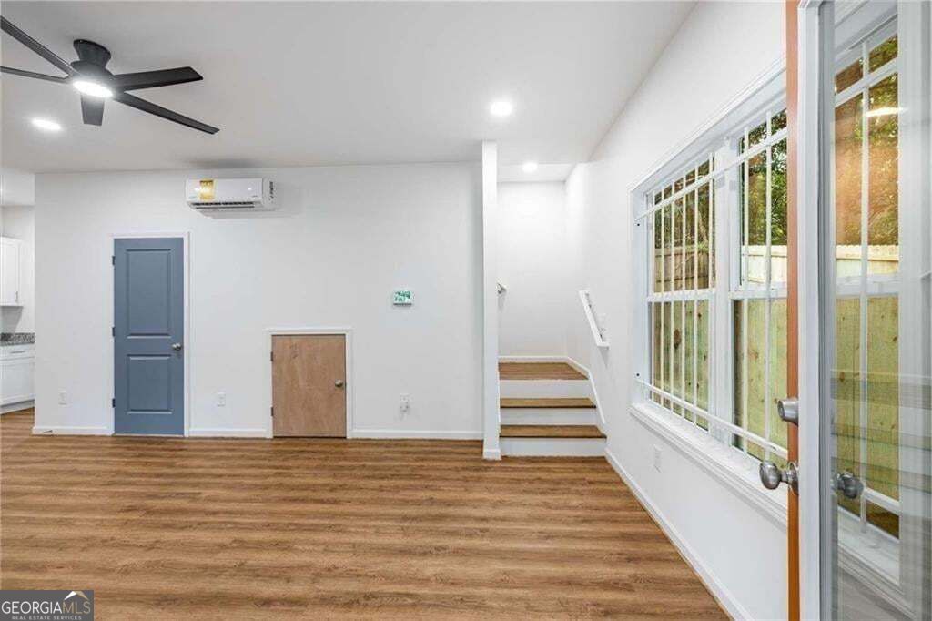 1631 Burton Street Se Property Photo 10