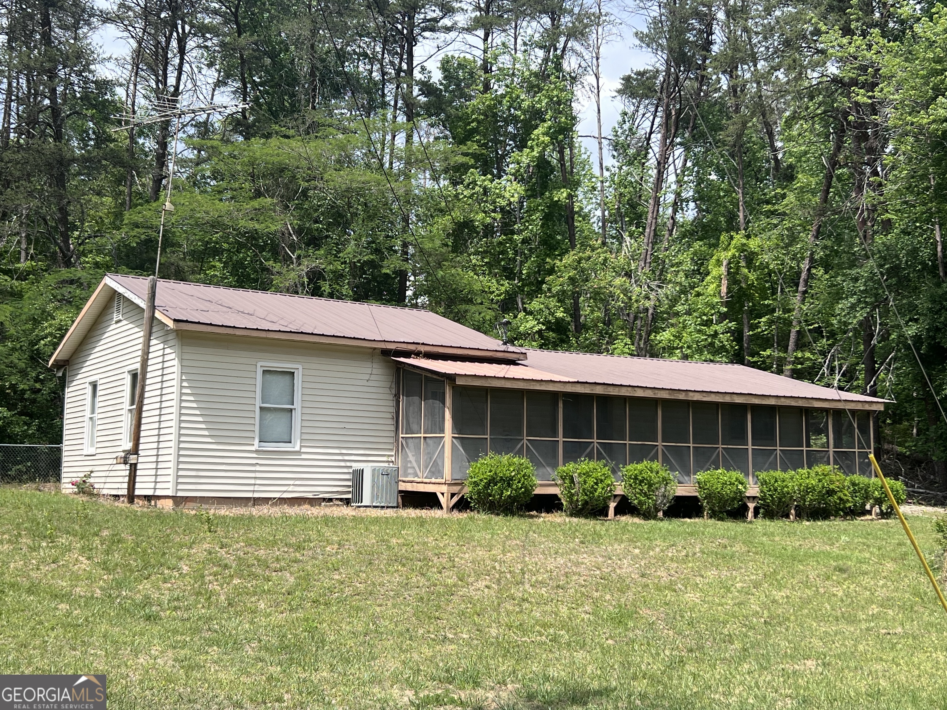 844 Shorewood Circle Property Photo 1
