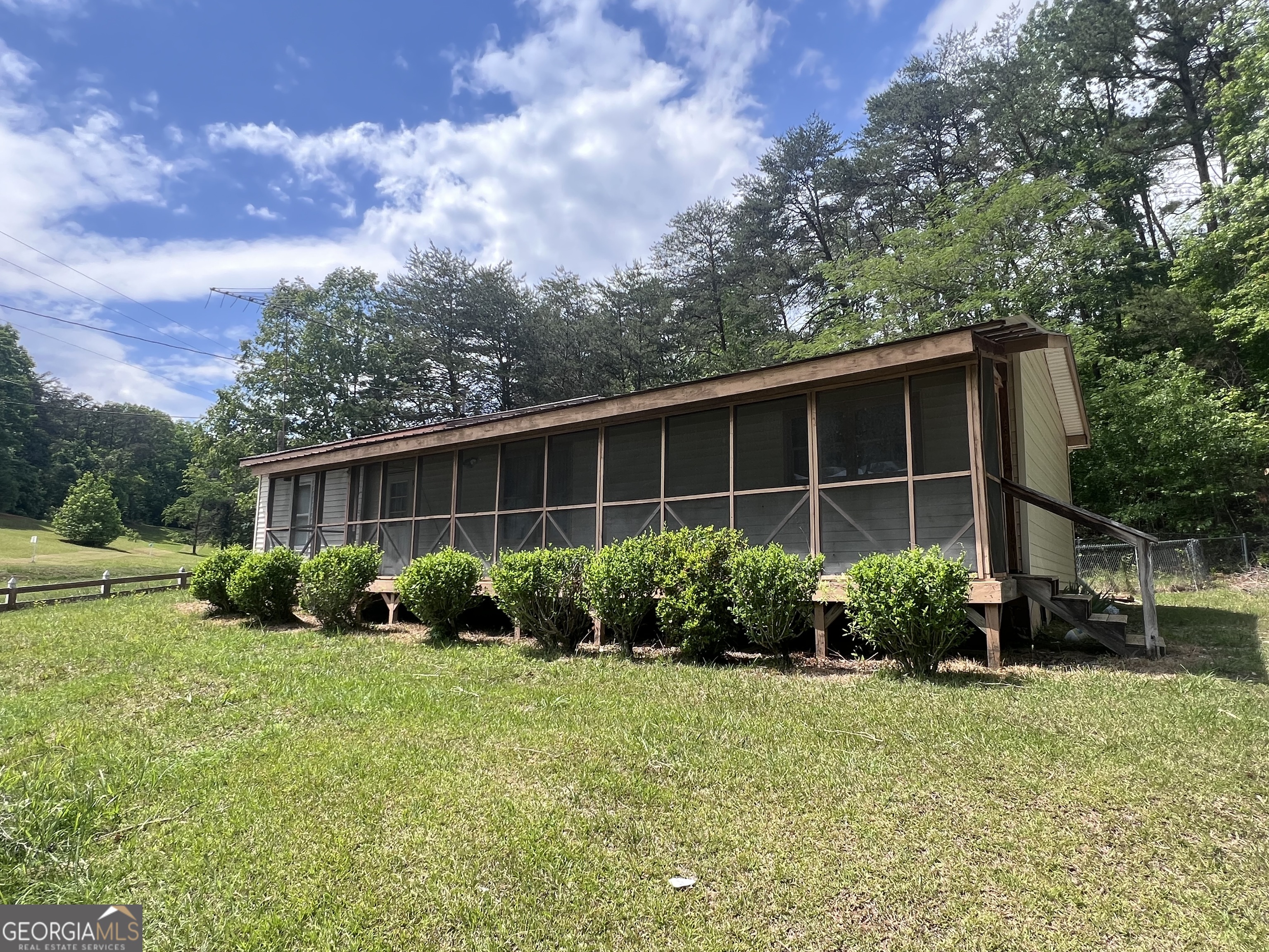 844 Shorewood Circle Property Photo 2