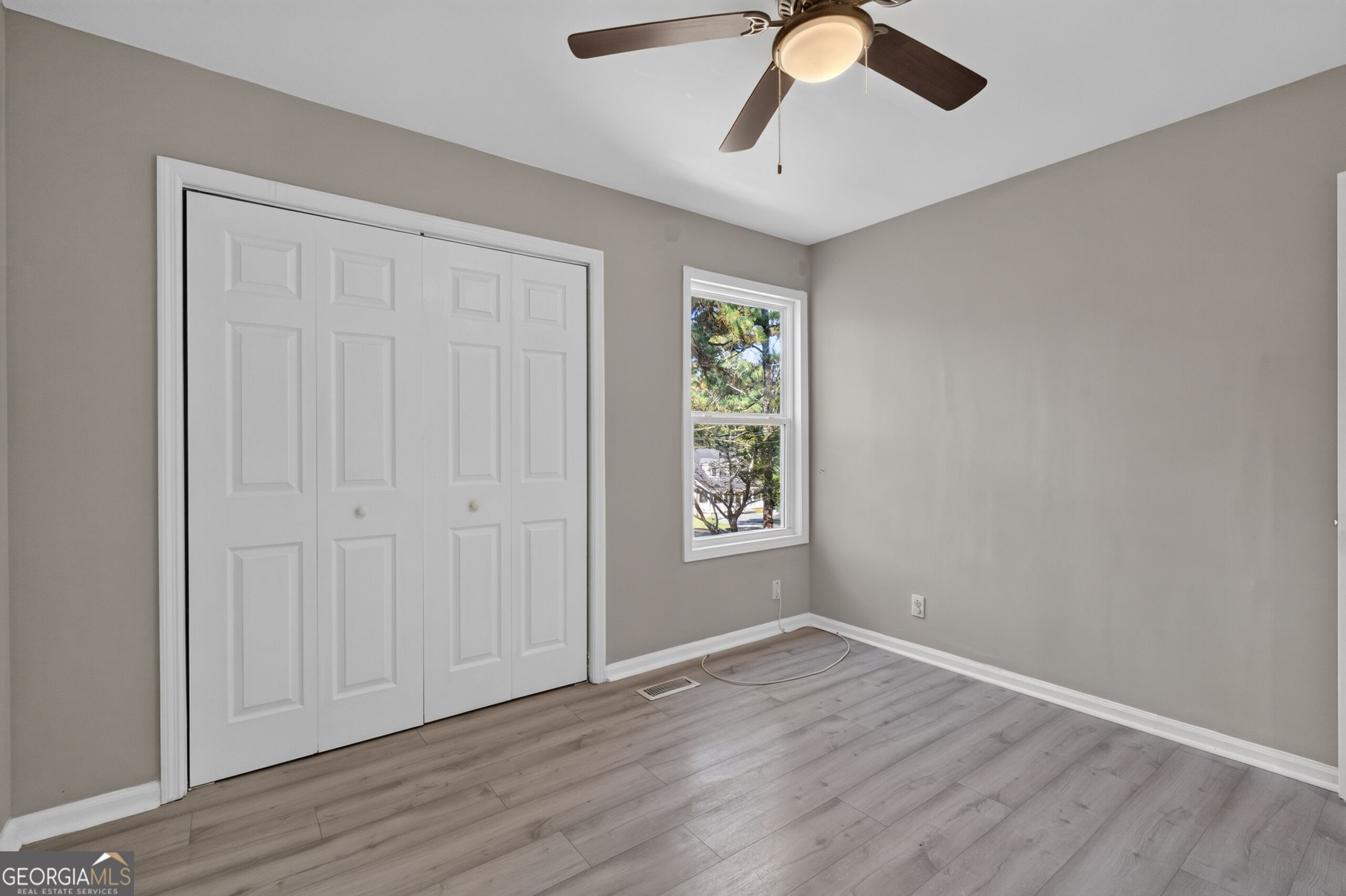 555 Glencove Drive Property Photo 36