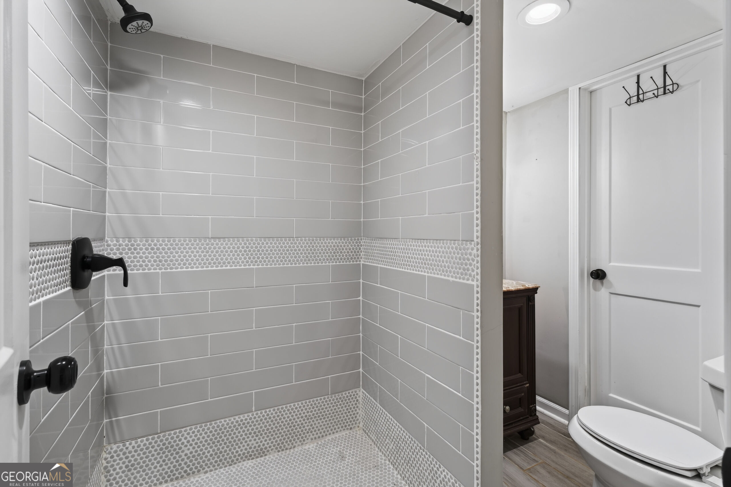 555 Glencove Drive Property Photo 44